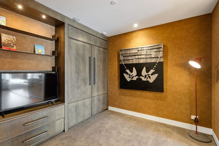 Photo of property in Clyde Quay Wharf, 3d/1 Clyde Quay Wharf, Te Aro, Wellington, 6011