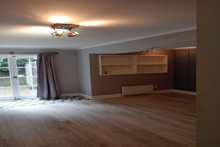 Photo of property in 91 Harbour View Road, Harbour View, Lower Hutt, 5010