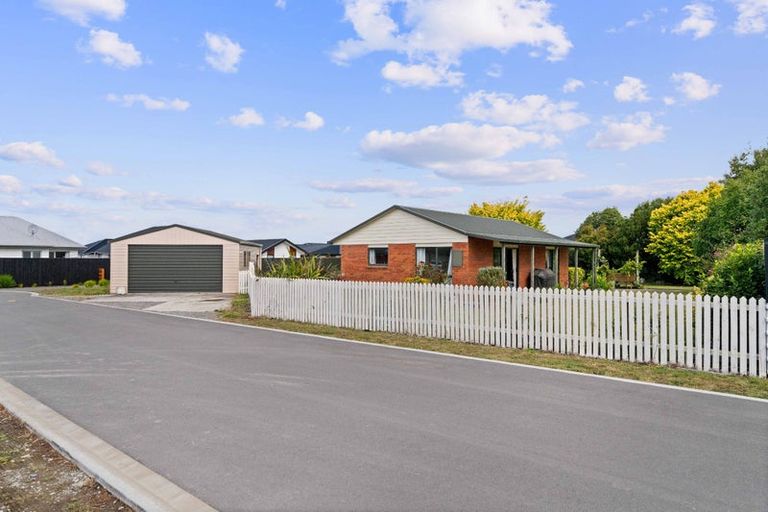 Photo of property in 4 Maleny Lane, Rolleston, 7615