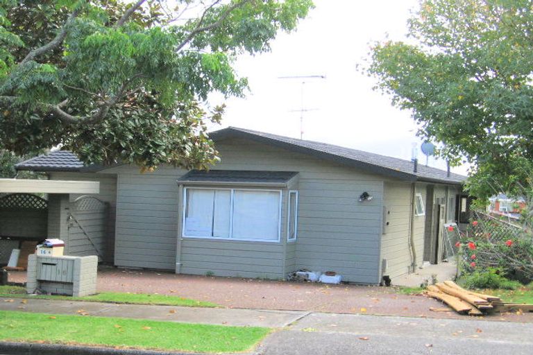 Photo of property in 16 Camwell Close, Bucklands Beach, Auckland, 2012