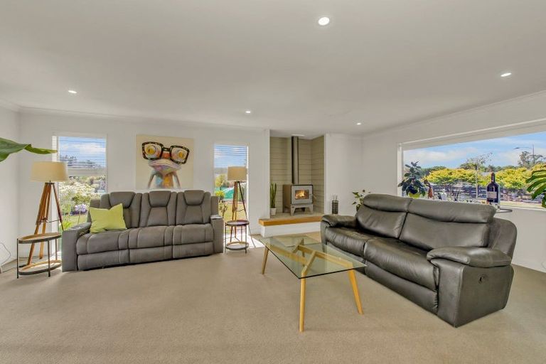 Photo of property in 17 Friars Lane, Leeston, 7632