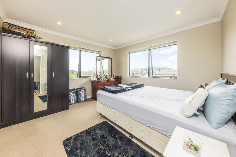 Photo of property in 87 Naylors Drive, Mangere, Auckland, 2022