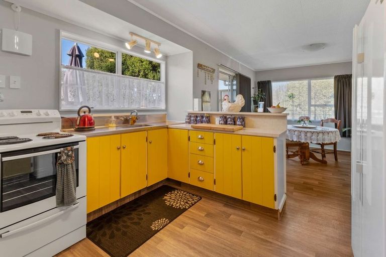 Photo of property in 327 Malfroy Road, Pomare, Rotorua, 3015