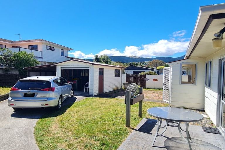 Photo of property in 17 Manawa Avenue, Raumati Beach, Paraparaumu, 5032