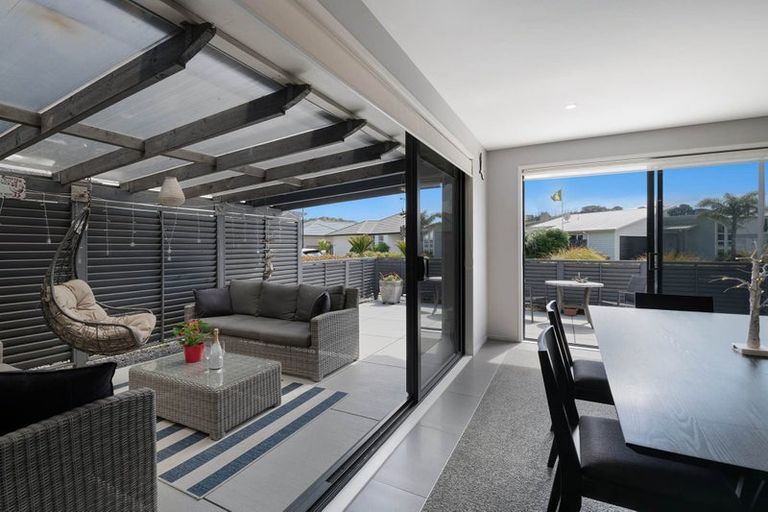 Photo of property in 22 Schooner Avenue, Snells Beach, 0920