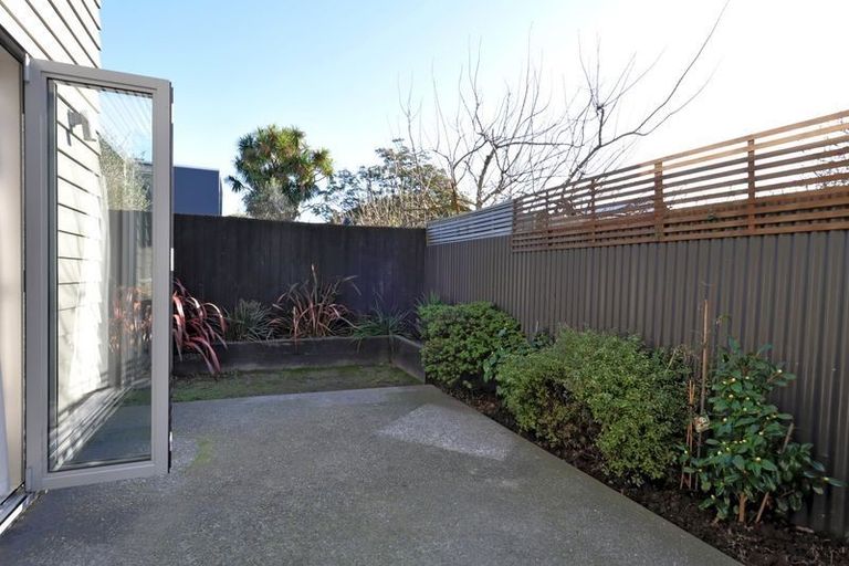 Photo of property in 405d Barbadoes Street, Christchurch Central, Christchurch, 8013