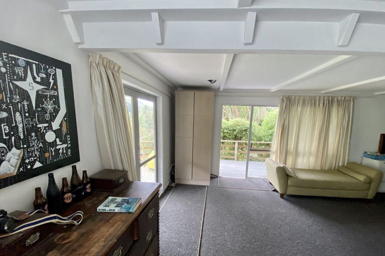 Photo of property in 32 Evans Pass Road, Sumner, Christchurch, 8081