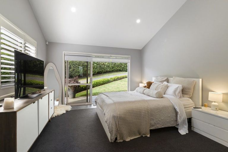 Photo of property in 14 Tiffany Close, Totara Park, Auckland, 2019