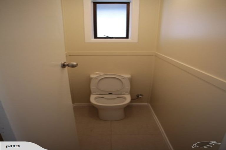 Photo of property in 4112 Great North Road, Glen Eden, Auckland, 0602