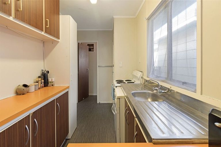 Photo of property in 28 Glynnbrooke Street, Te Atatu South, Auckland, 0610