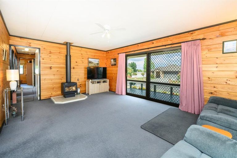 Photo of property in 1 Oldfield Place, Bulls, 4818