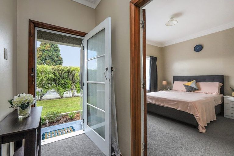 Photo of property in 1103 Heretaunga Street East, Parkvale, Hastings, 4122