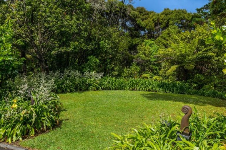 Photo of property in 5 Emily Lane, Greenhithe, Auckland, 0632