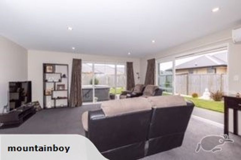 Photo of property in 11 Brockelbank Drive, Kaiapoi, 7630