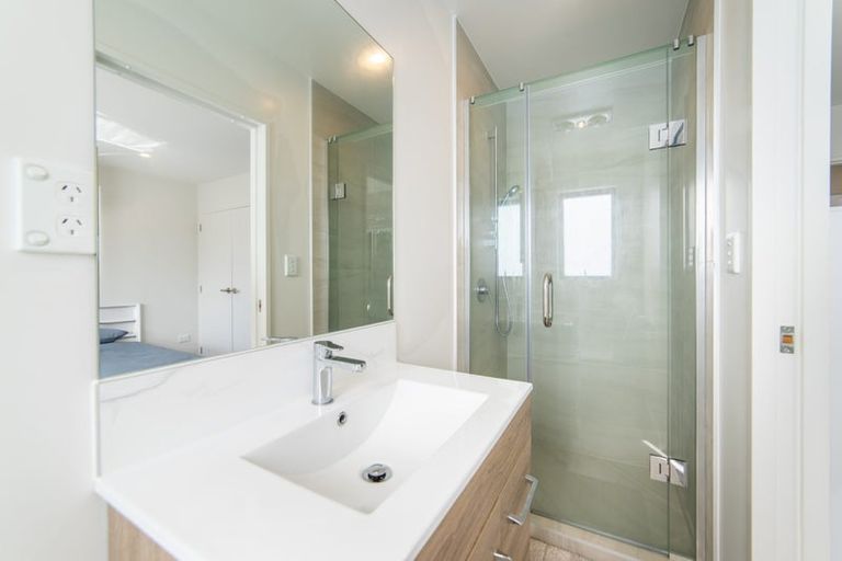 Photo of property in 2/20 Eban Avenue, Hillcrest, Auckland, 0627