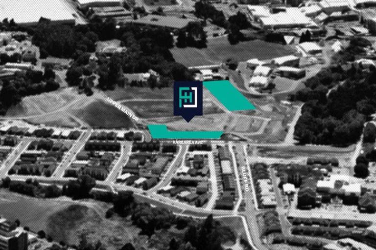 Photo of property in 8 Tarapuka Road, Kenepuru, 5022