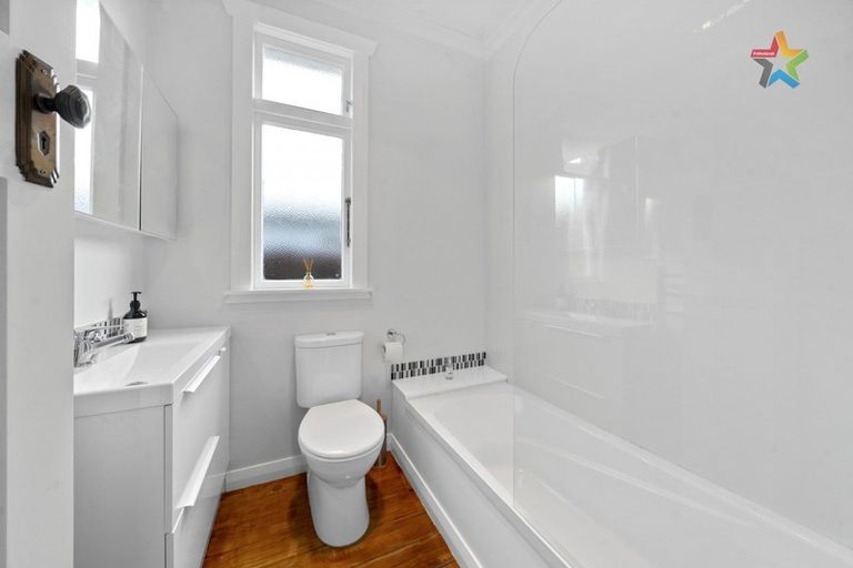 Photo of property in 30 Beaumont Avenue, Alicetown, Lower Hutt, 5010