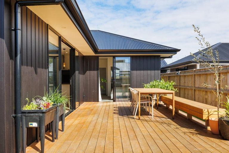 Photo of property in 85 Freedom Drive, Kelvin Grove, Palmerston North, 4470