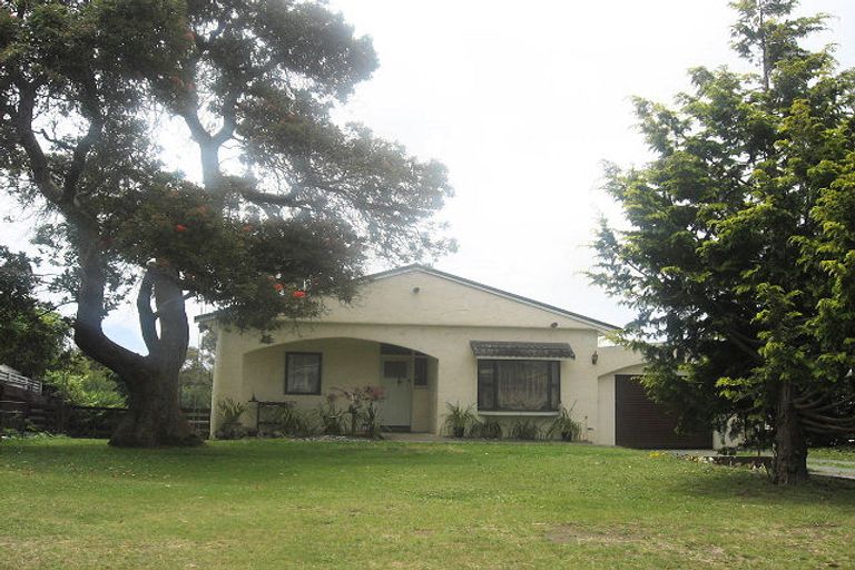 Photo of property in 6 Herbert Street, Te Puke, 3119