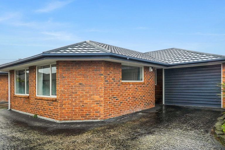 Photo of property in 93 Peverel Street, Riccarton, Christchurch, 8041