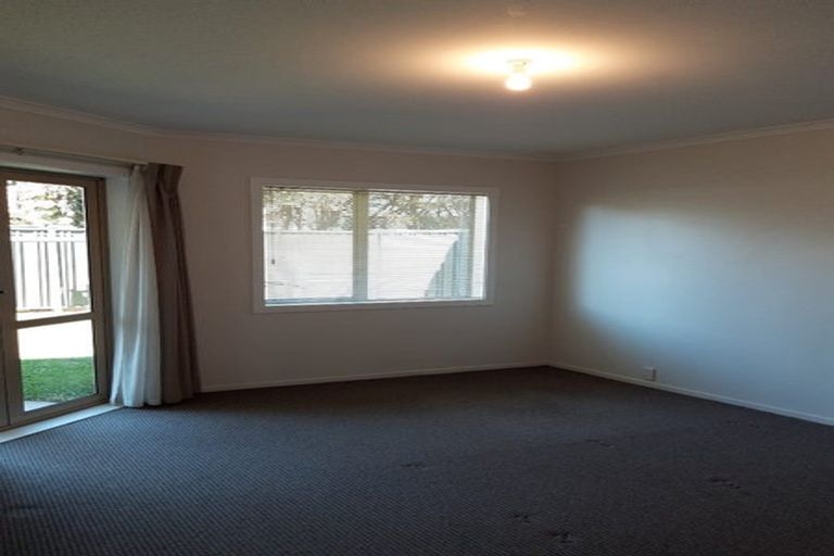 Photo of property in 23/64 Kawaha Point Road, Kawaha Point, Rotorua, 3010