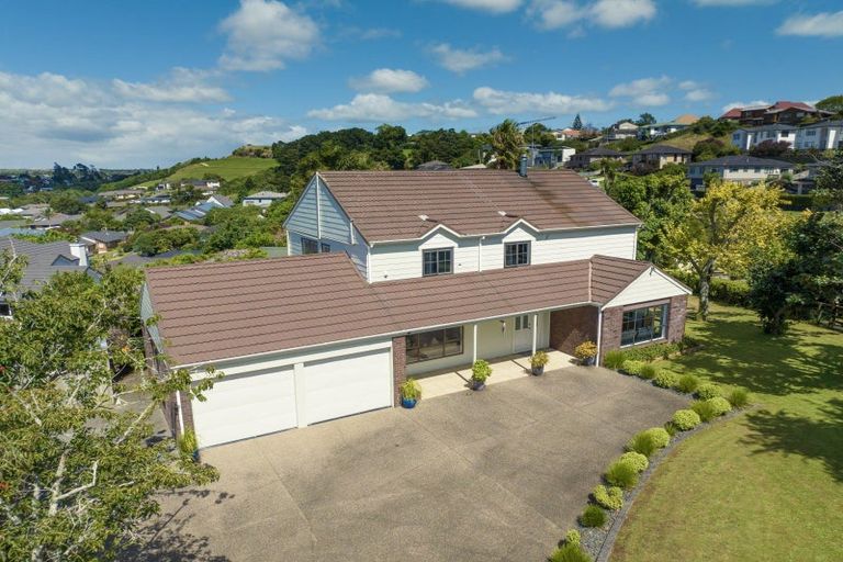 Photo of property in 112 Valley Road, Pukekohe, 2120