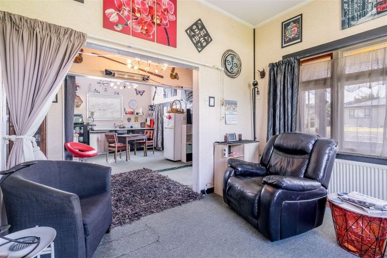 Photo of property in 16 Irving Street, Gore, 9710