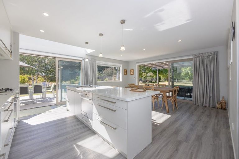 Photo of property in 11 Long Grass Place, Hawea Flat, Wanaka, 9382