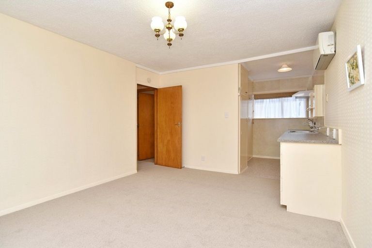 Photo of property in 12/93 Racecourse Road, Sockburn, Christchurch, 8042