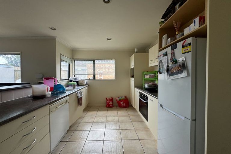 Photo of property in 21 Ashmere Lane, Weymouth, Auckland, 2103