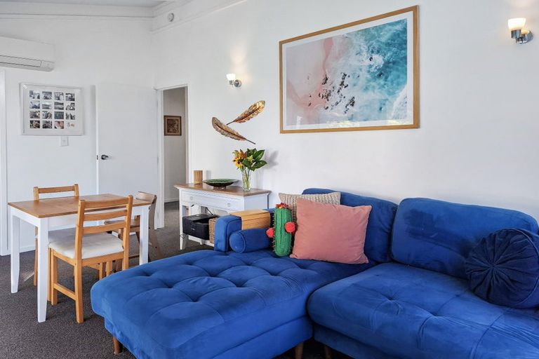 Photo of property in 2/36 Widmore Drive, Massey, Auckland, 0614