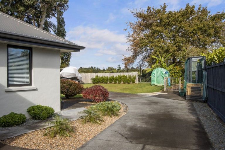 Photo of property in 10 Bransley Grove, Katikati, 3129