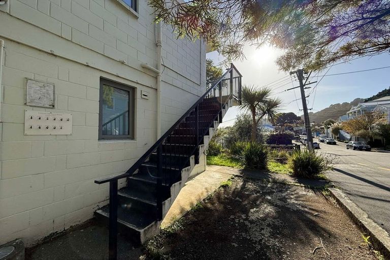 Photo of property in 8/4 Derby Street, Mount Victoria, Wellington, 6011