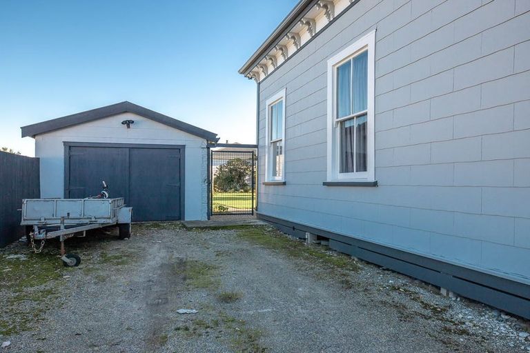 Photo of property in 52 Romilly Street, Westport, 7825