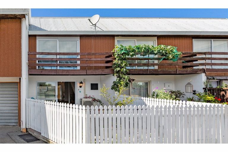 Photo of property in 3/15 Buffon Street, Waltham, Christchurch, 8023