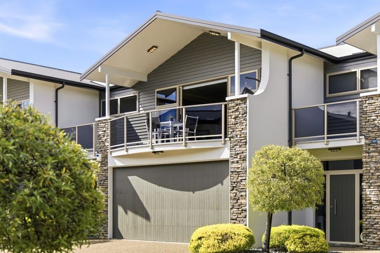 Photo of property in 2/17 Tremaine Avenue, Two Mile Bay, Taupo, 3330