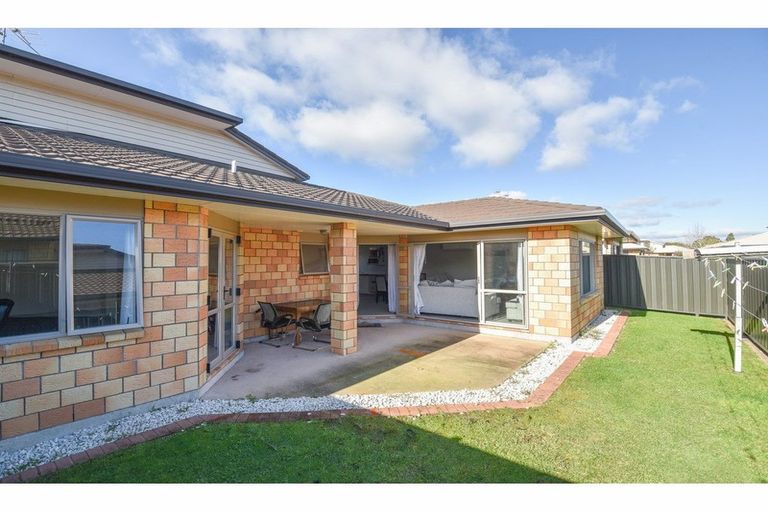 Photo of property in 38/64 Kawaha Point Road, Kawaha Point, Rotorua, 3010