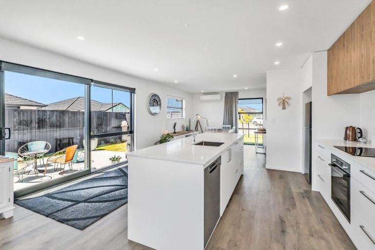 Photo of property in 9 Piwakawaka Place, Leeston, 7632