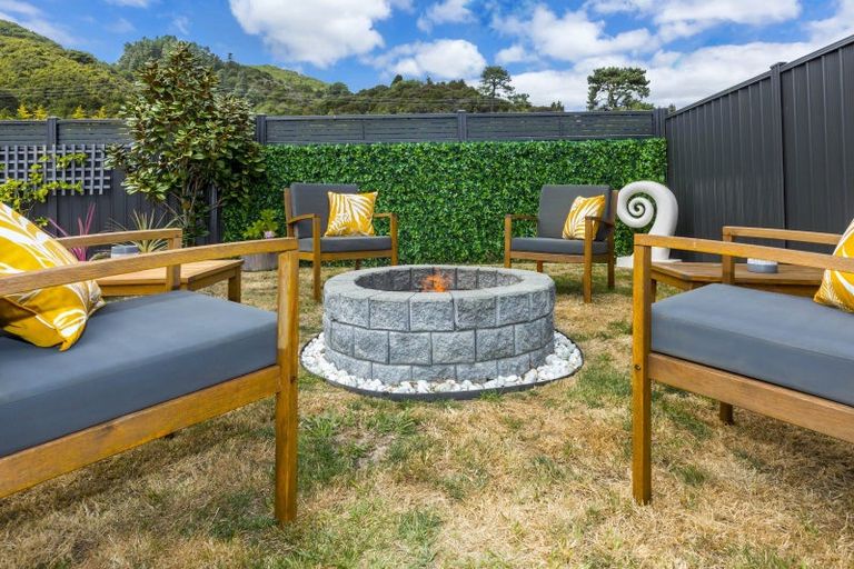 Photo of property in 23 Salisbury Crescent, Wallaceville, Upper Hutt, 5018