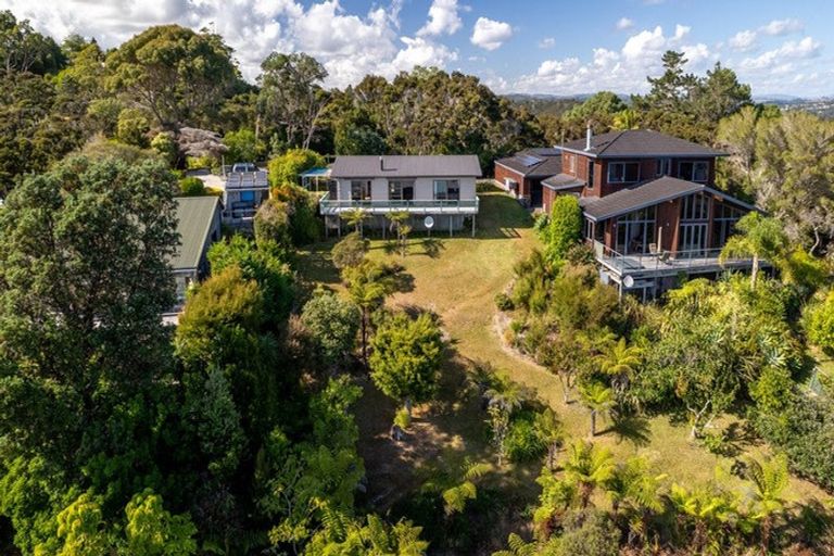 Photo of property in 202 Te Wahapu Road, Russell, 0272