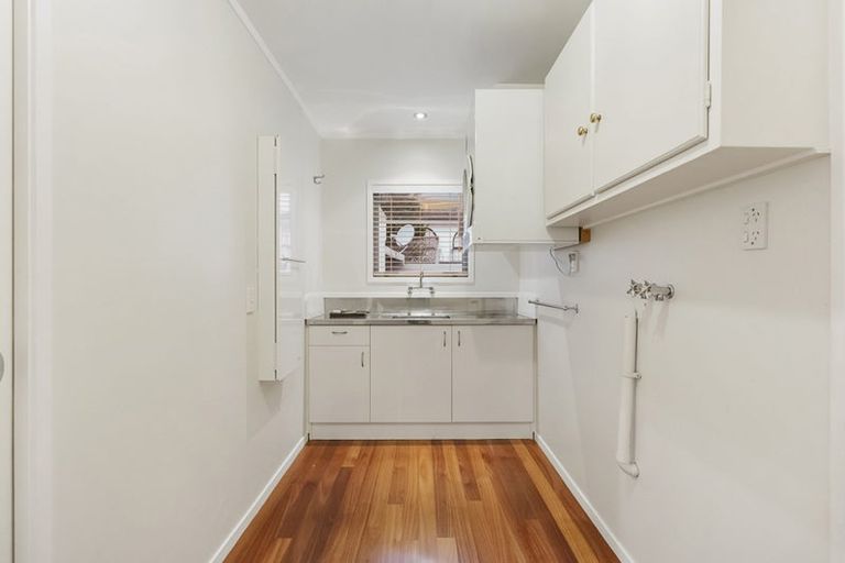 Photo of property in 9 Argo Drive, Half Moon Bay, Auckland, 2012