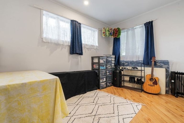 Photo of property in 1/10 Rotoiti Avenue, Pakuranga Heights, Auckland, 2010