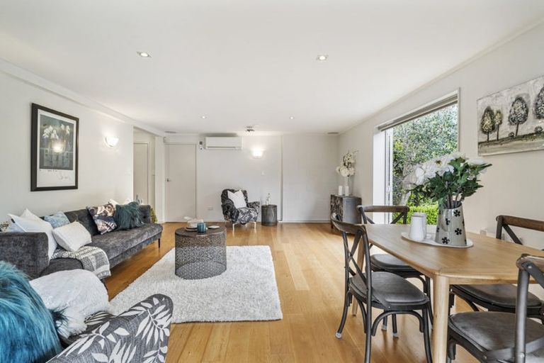 Photo of property in 34 Marywil Crescent, Hillcrest, Auckland, 0627