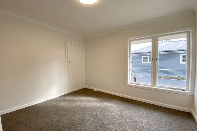 Photo of property in 18 Taikata Road, Te Atatu Peninsula, Auckland, 0610