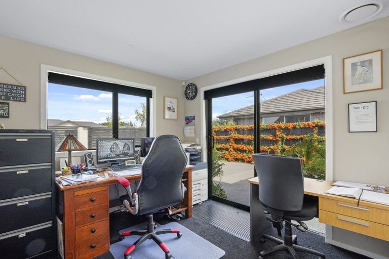 Photo of property in 6 Emma Street, Marshland, Christchurch, 8083