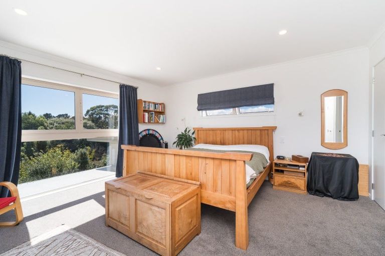 Photo of property in 6 Silkwood Place, Fitzherbert, Palmerston North, 4410
