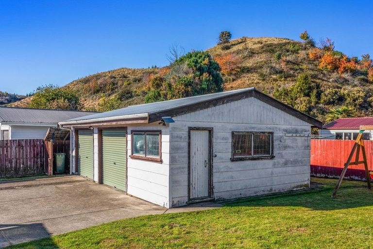 Photo of property in 72 Peter Lippa Drive, Kawerau, 3127