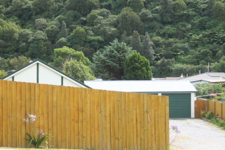 Photo of property in 99 Akatarawa Road, Birchville, Upper Hutt, 5018
