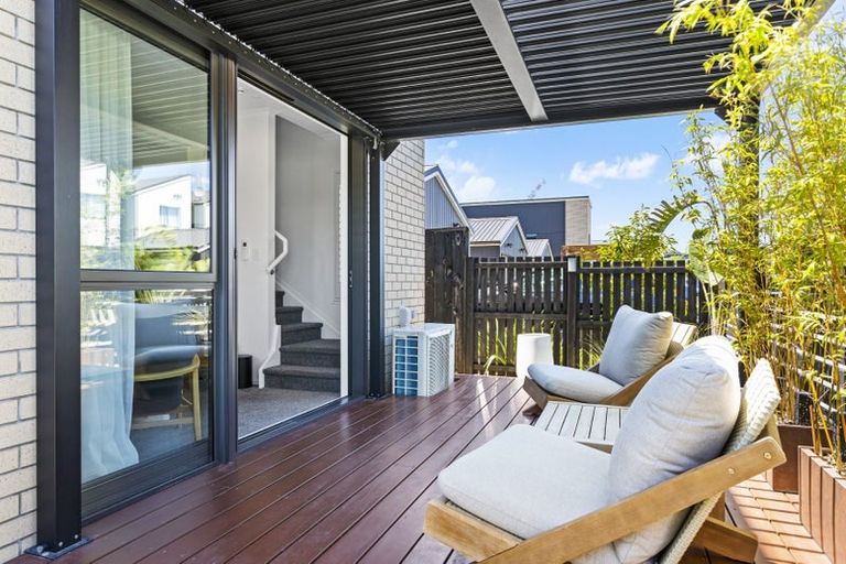 Photo of property in 37 David Carnegie Road, Hobsonville, Auckland, 0616