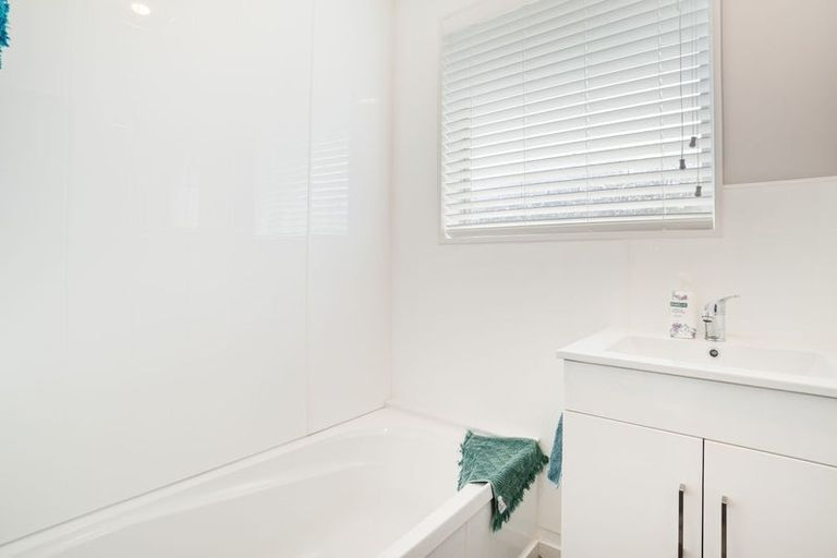 Photo of property in 2/148 Beach Road, North New Brighton, Christchurch, 8083